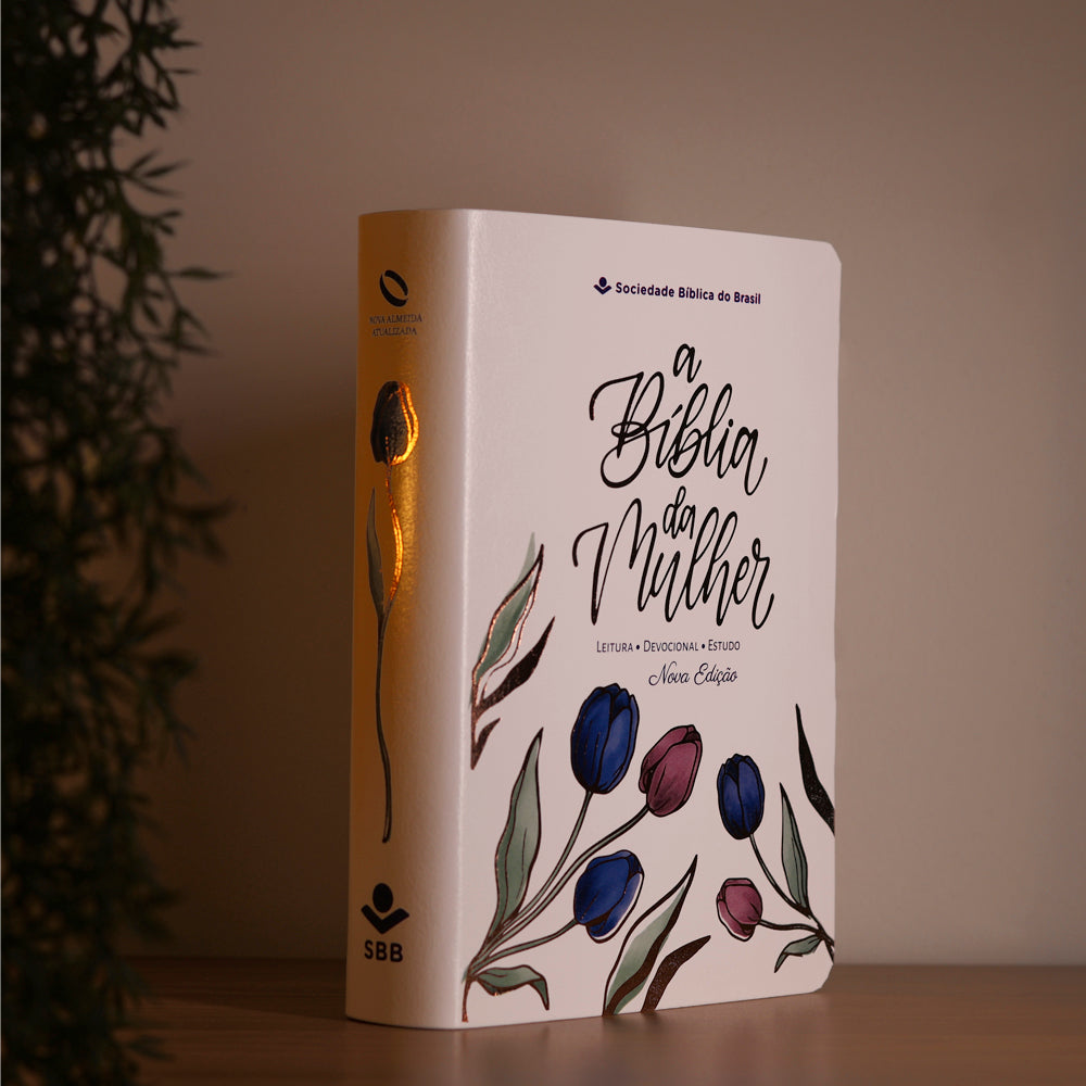 A Bíblia da Mulher | Compacta | NAA | Capa Luxo Branca