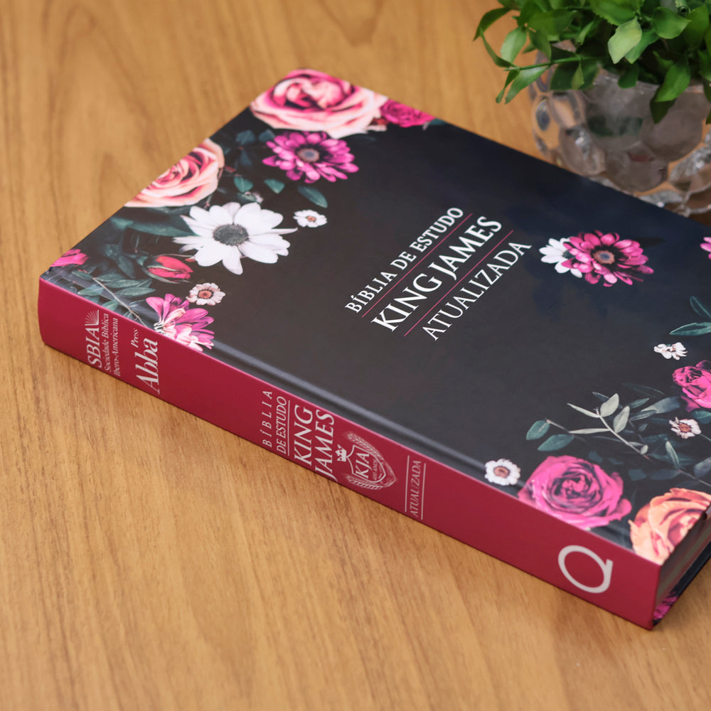 Bíblia de Estudo Floral Pink | KJA | Capa Dura
