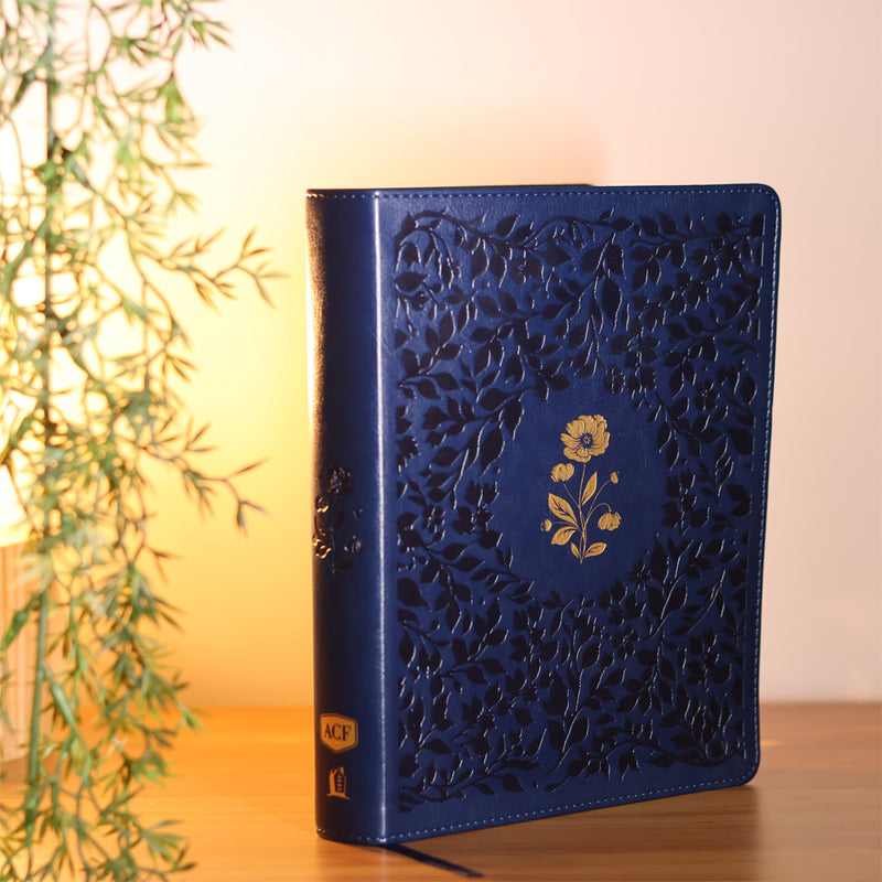 Bíblia Sagrada | ACF | Espaço Para Anotações | Leitura Perfeita | Couro-Soft Azul Com Flores Em Baix