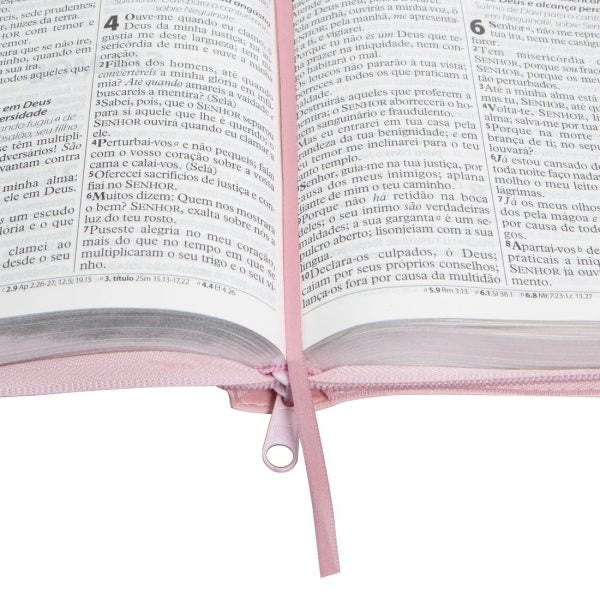 Bíblia Sagrada Letra Gigante com Zíper e Índice - Couro Sintético Rosa
