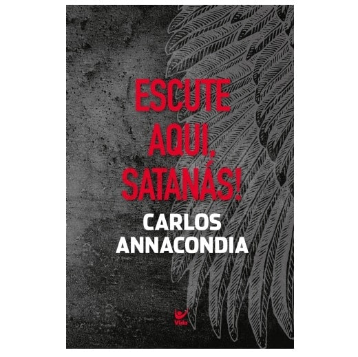 Livro "Escute Aqui, Satanás" com capa preta e ilustração de asas. O título é vermelho. — Plenitude