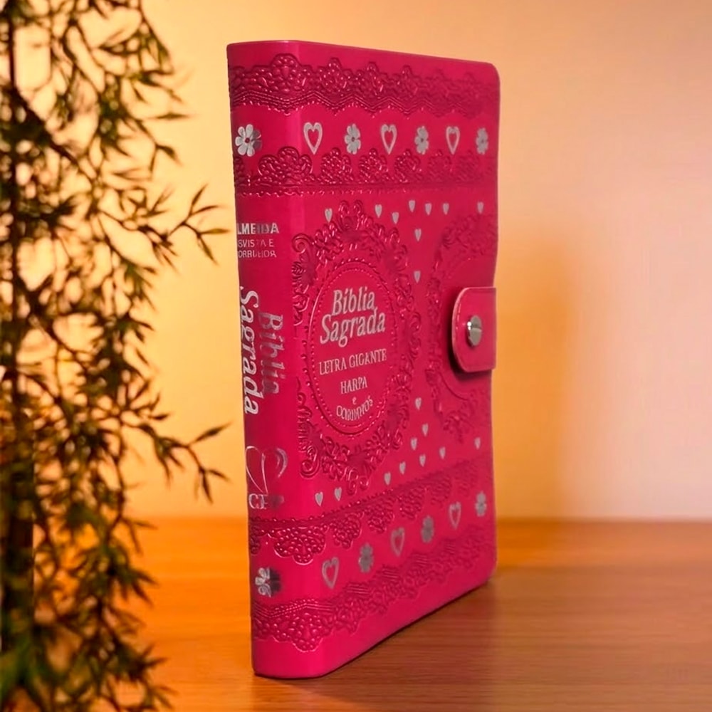 Bíblia Sagrada Carteira Grande | ARC | Letra Gigante | Harpa Avivada e Corinhos | Capa Pink
