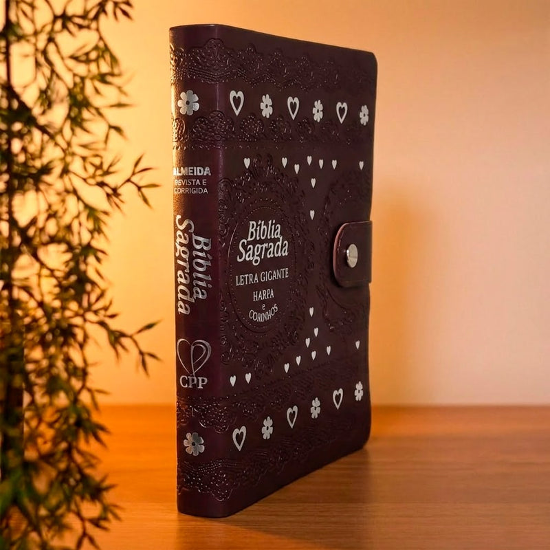 Bíblia Sagrada Carteira Grande | ARC | Letra Gigante | Harpa Avivada e Corinhos | Capa Bordô