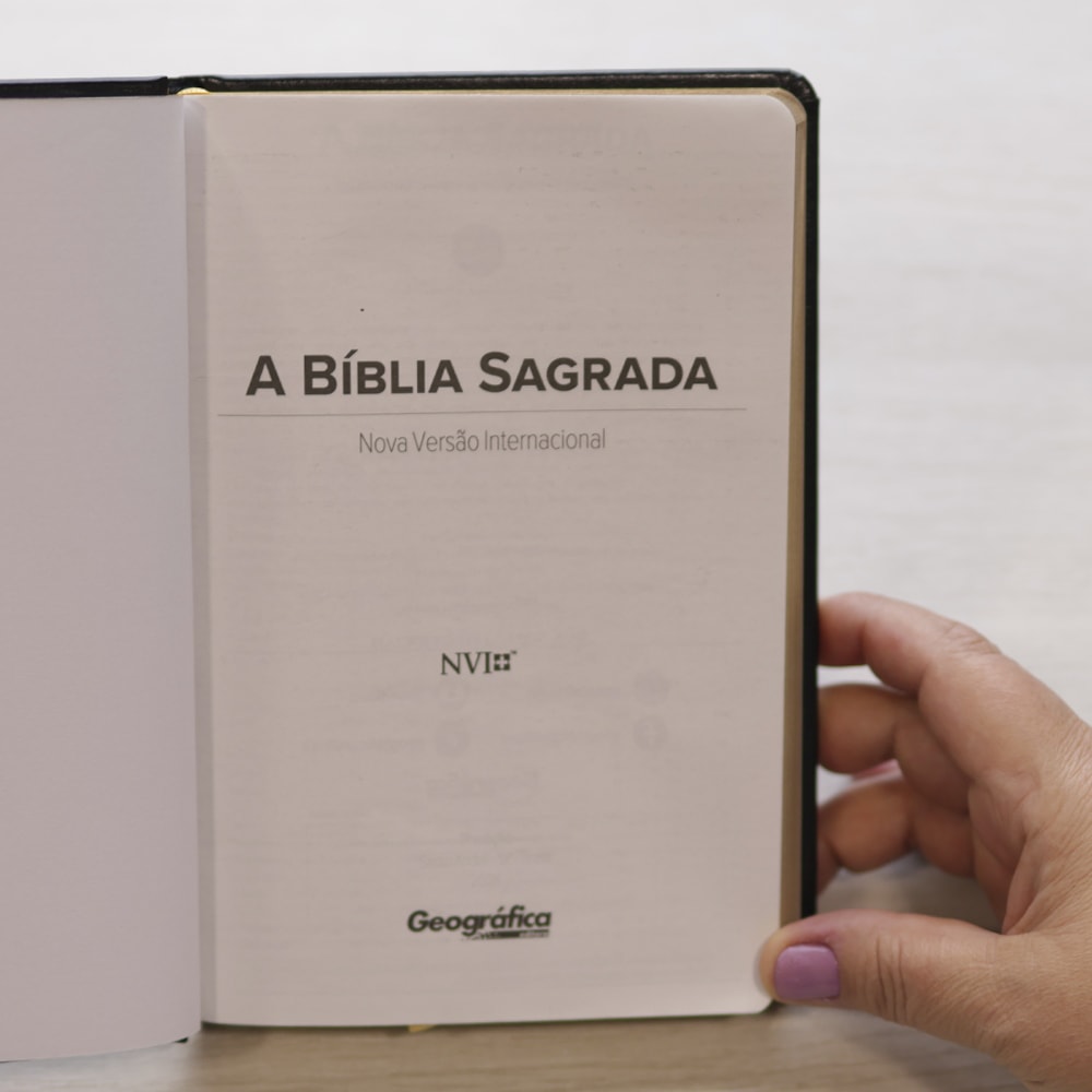 Bíblia Dunamis Clássica Preta | NVI | Letra Normal | Capa Luxo