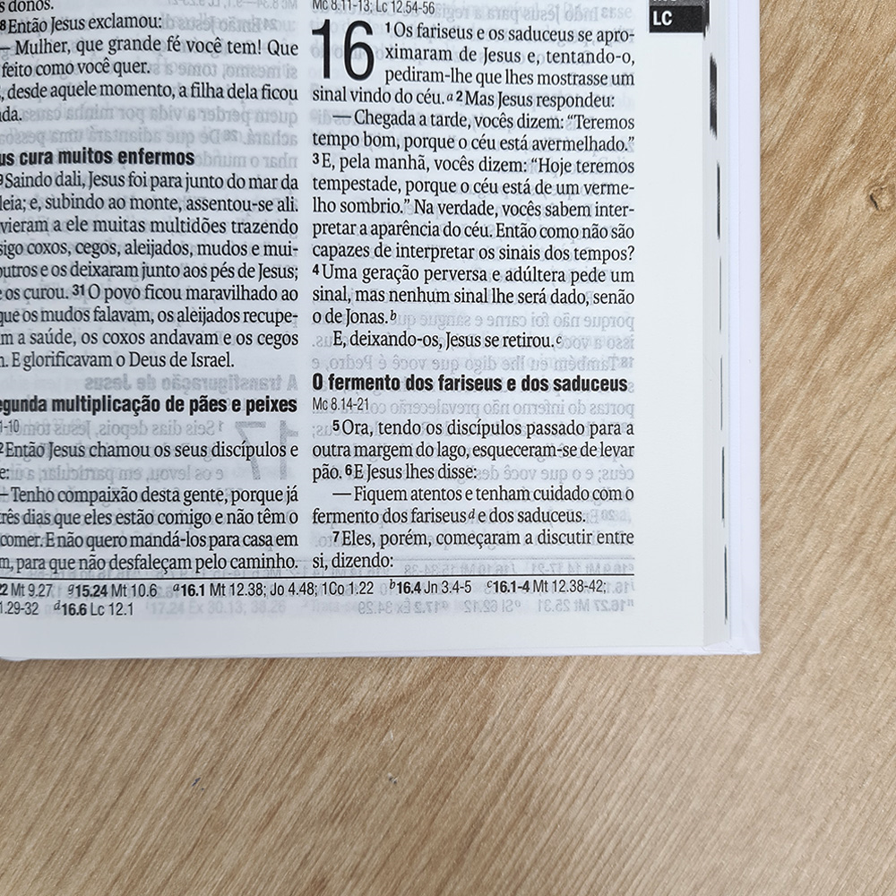 Bíblia Primavera Floral | NAA | Letra Grande | Capa Dura