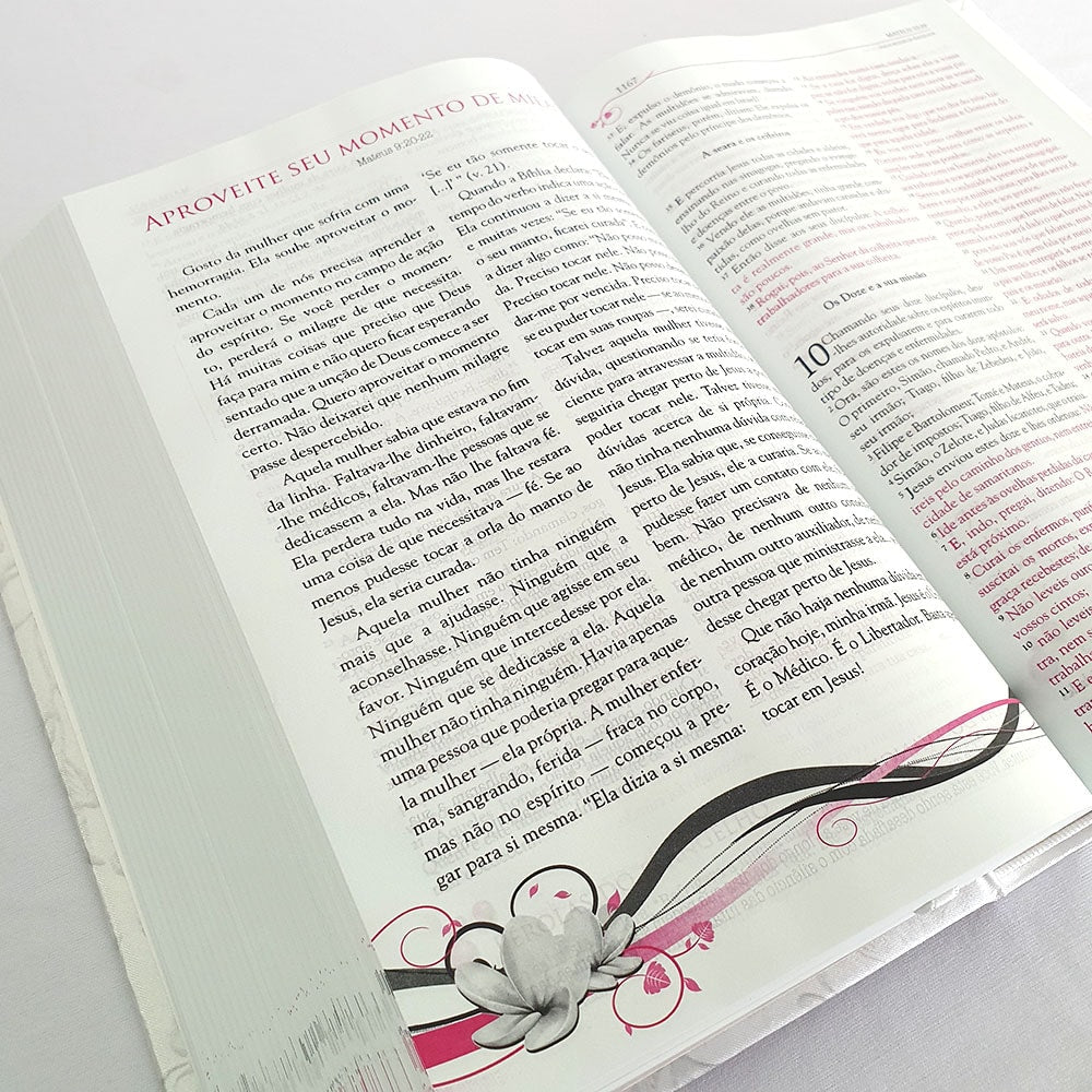Bíblia de Estudo Mulher, Tu estás Livre! | AEC | Capa Dura Luxo