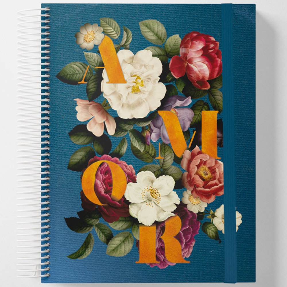 Bíblia Jornada Amor, espiral, capa dura azul com flores e letras "AMOR" em laranja. — Plenitude.