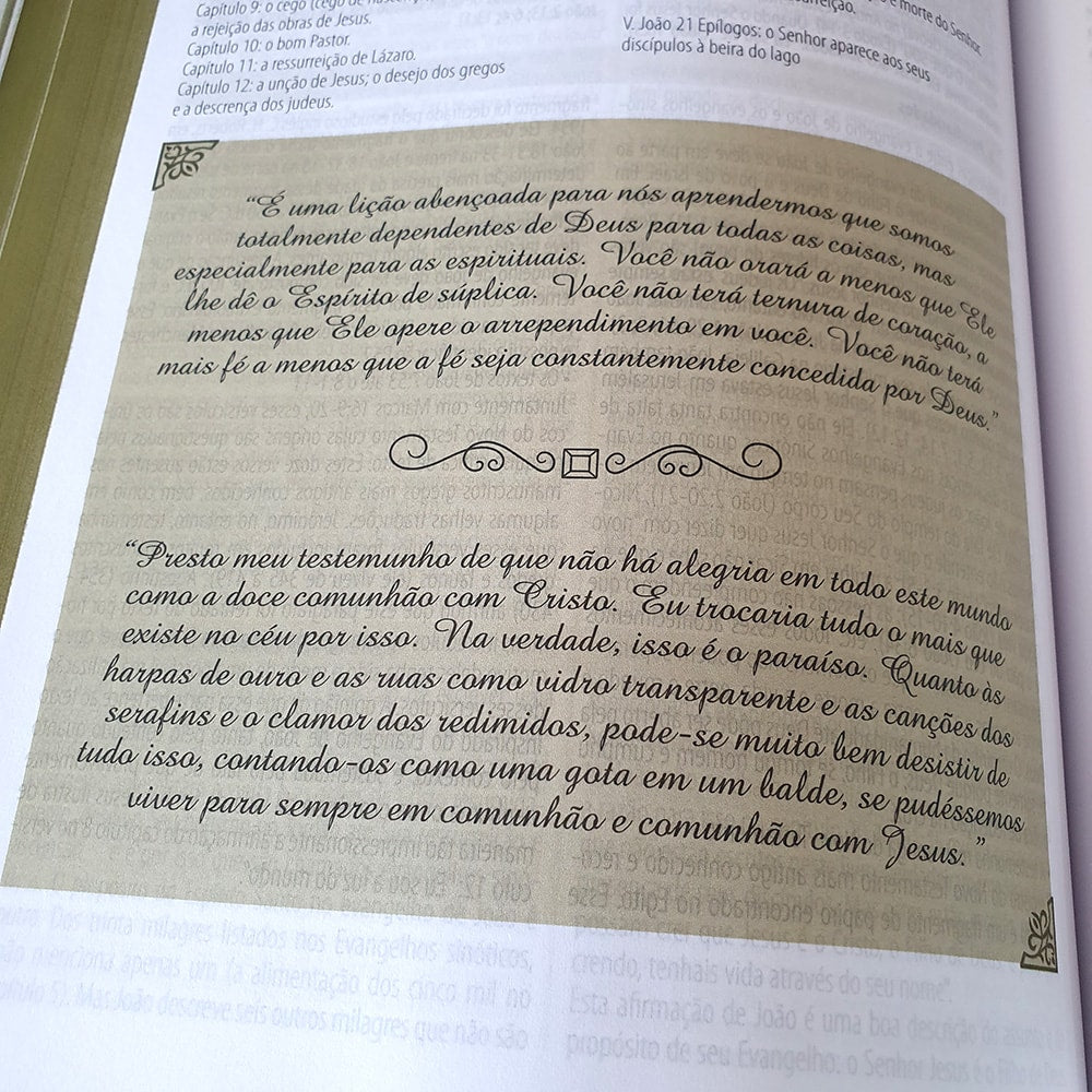 Bíblia de Estudo Spurgeon | King James 1611 | Letra Grande | Luxo | Verde