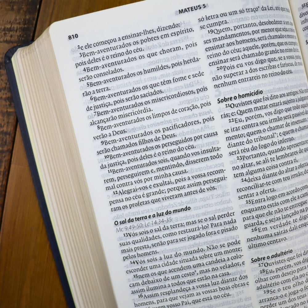 Bíblia Almeida Século 21 | A21 | Letra Média | Capa Dura | Feminina com Flores