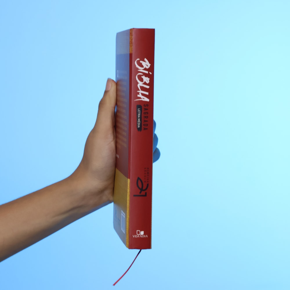 Bíblia Almeida Século 21 | A21 | Letra Média | Capa Dura | Cruz de Cristo