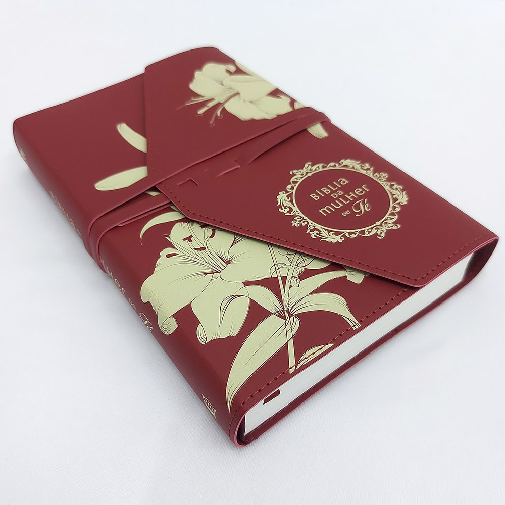 Bíblia da Mulher de Fé | NVI | Comentários Sheila Walsh | Capa Luxo Vinho