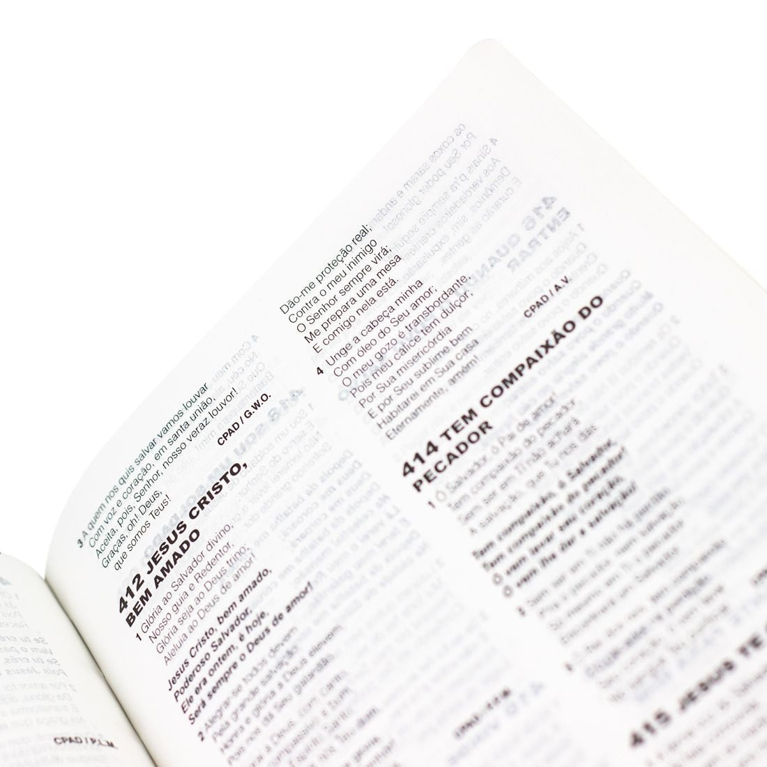 Bíblia Sagrada Slim com Harpa Cristã | ARC | Letra Normal | Preta