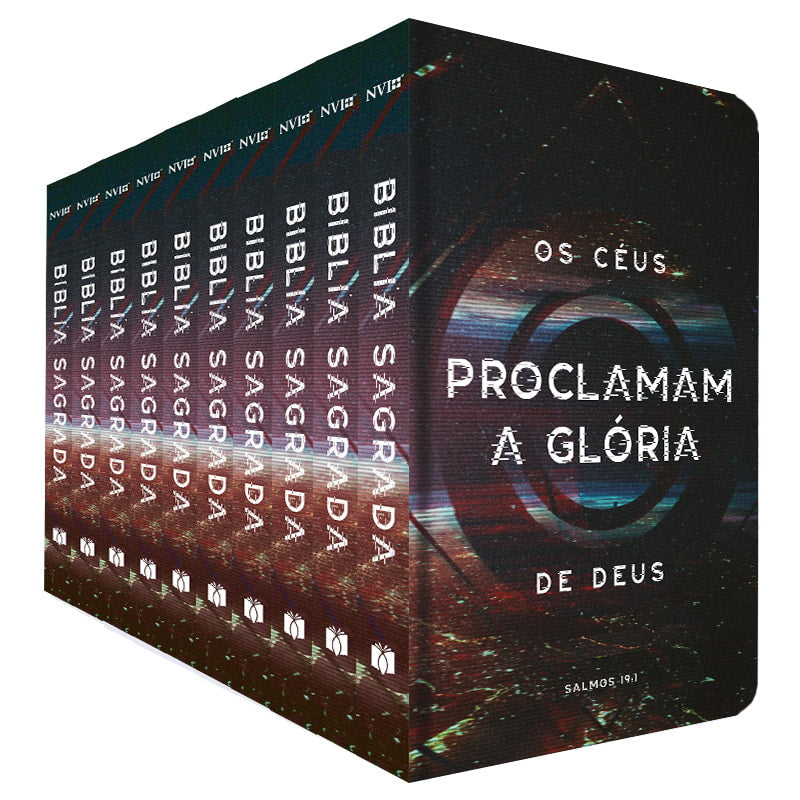 Kit de 10 Bíblias Sagradas NVI Os céus proclamam, com capas duras escuras e a frase 'Os céus proclamam a glória de Deus' em destaque. — Plenitude