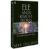 Livro Ele Ainda Remove Pedras de Max Lucado, capa preta com imagem de cachoeira. — Plenitude