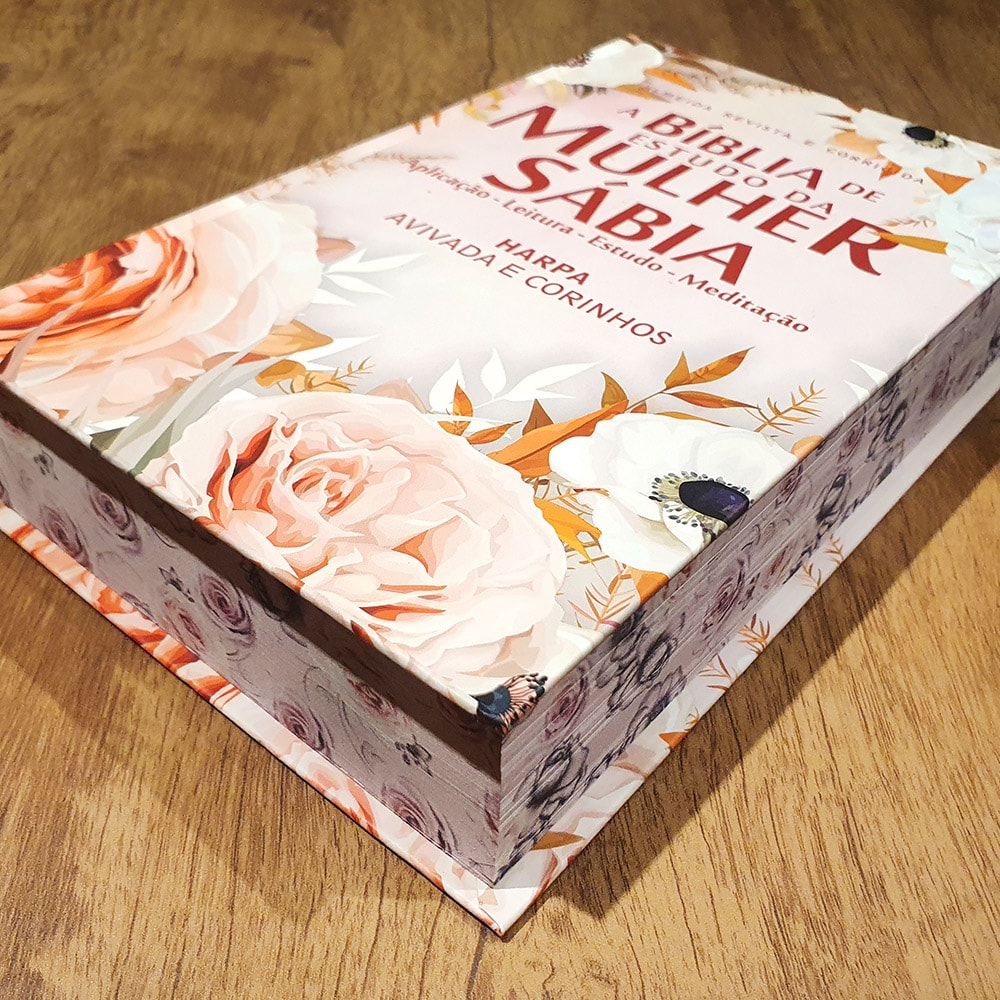 Bíblia de Estudo da Mulher Sábia | ARC | Harpa Avivada | Capa Dura Arranjo Rosas