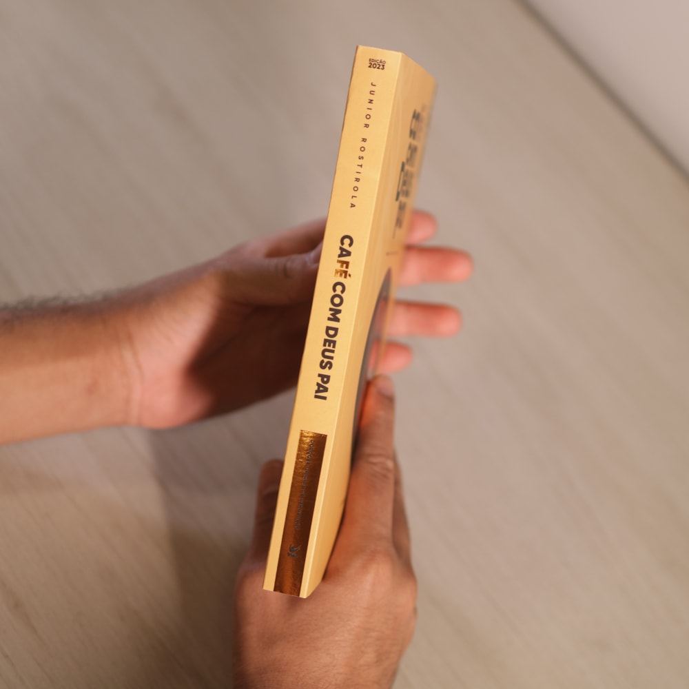 Café Com Deus Pai | Porções diárias de Renovação | Junior Rostirola