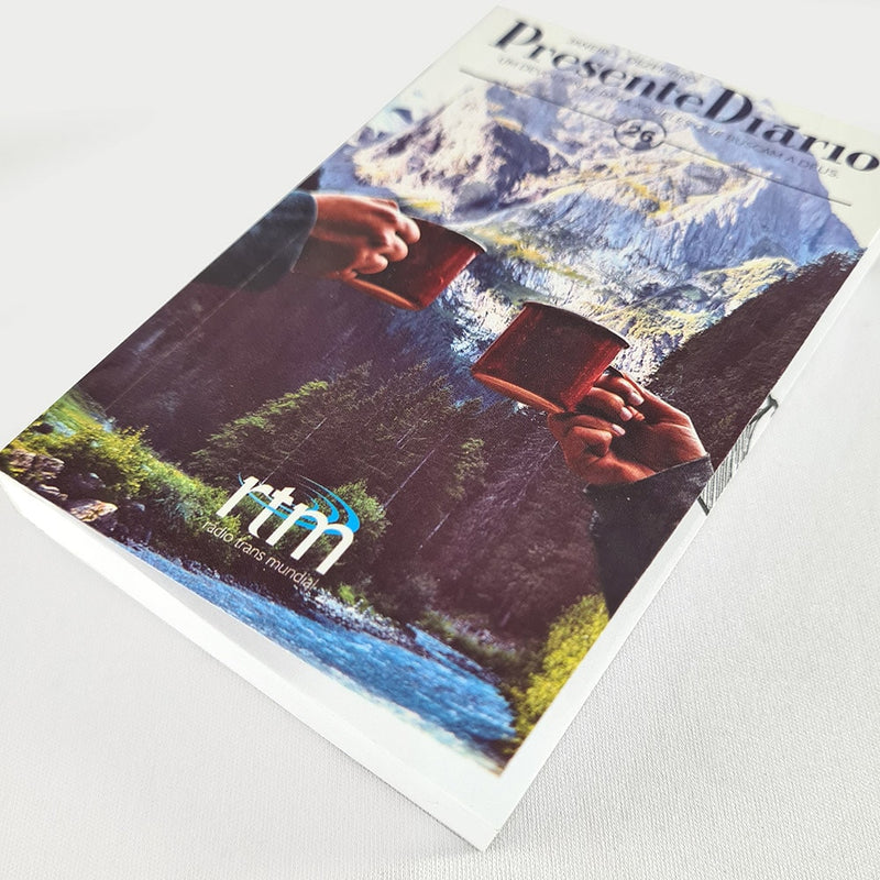 Kit 10 Devocionais Presente Diário 26 Mini | Letra Normal | Capa Paisagem 2023