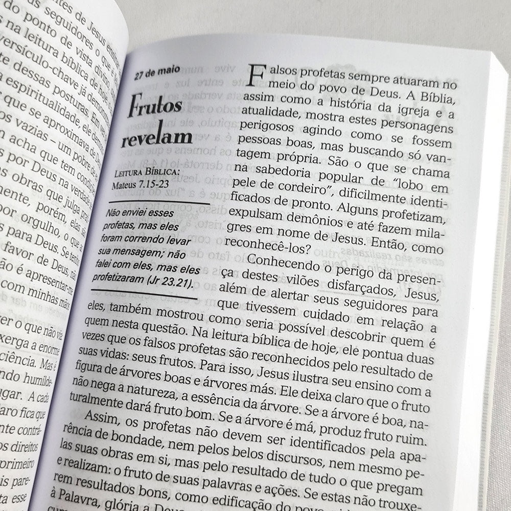 Kit 10 Devocionais Presente Diário 26 Mini | Letra Normal | Capa Paisagem 2023