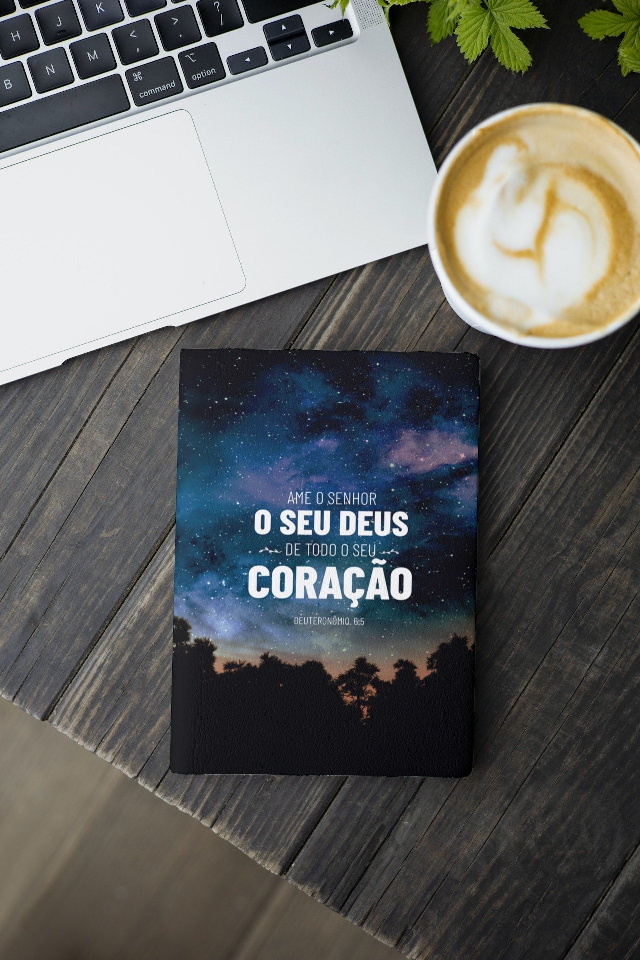 Bíblia Sagrada Ama o Senhor o Seu Deus | NVI | Letra Normal | Flexível Soft Touch