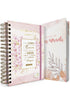 Kit Planner e Bíblia Feminina, capas rosa claro com flores e texto. — Plenitude