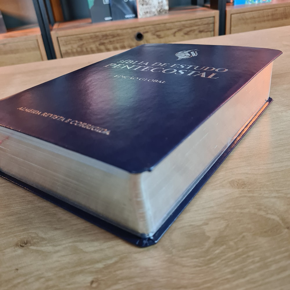 Bíblia de Estudo Pentecostal | Edição Global | ARC | Letra Grande | Capa Luxo Azul