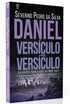 Livro "Daniel Versículo por Versículo" de Severino Pedro da Silva, capa preta e roxa com ilustração de figuras místicas. — Plenitude