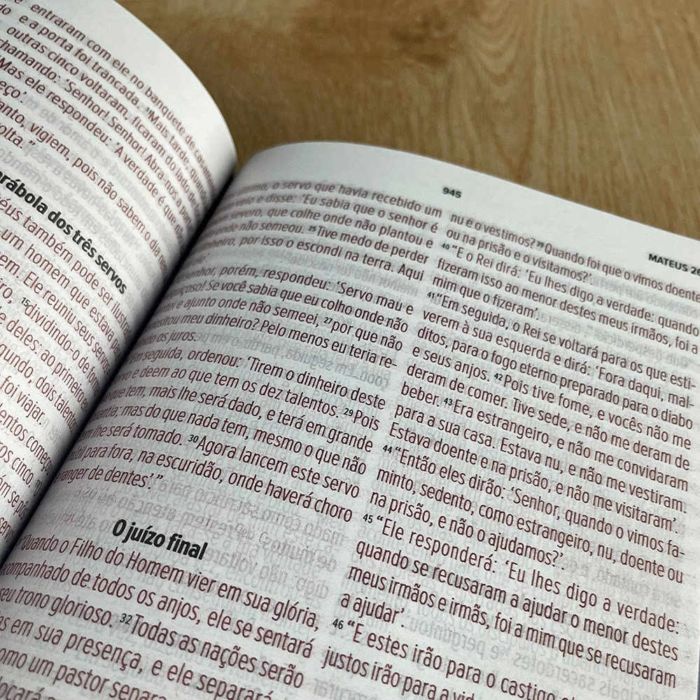 Bíblia Sagrada | NVT | Letra Grande | Capa Luxo Preta