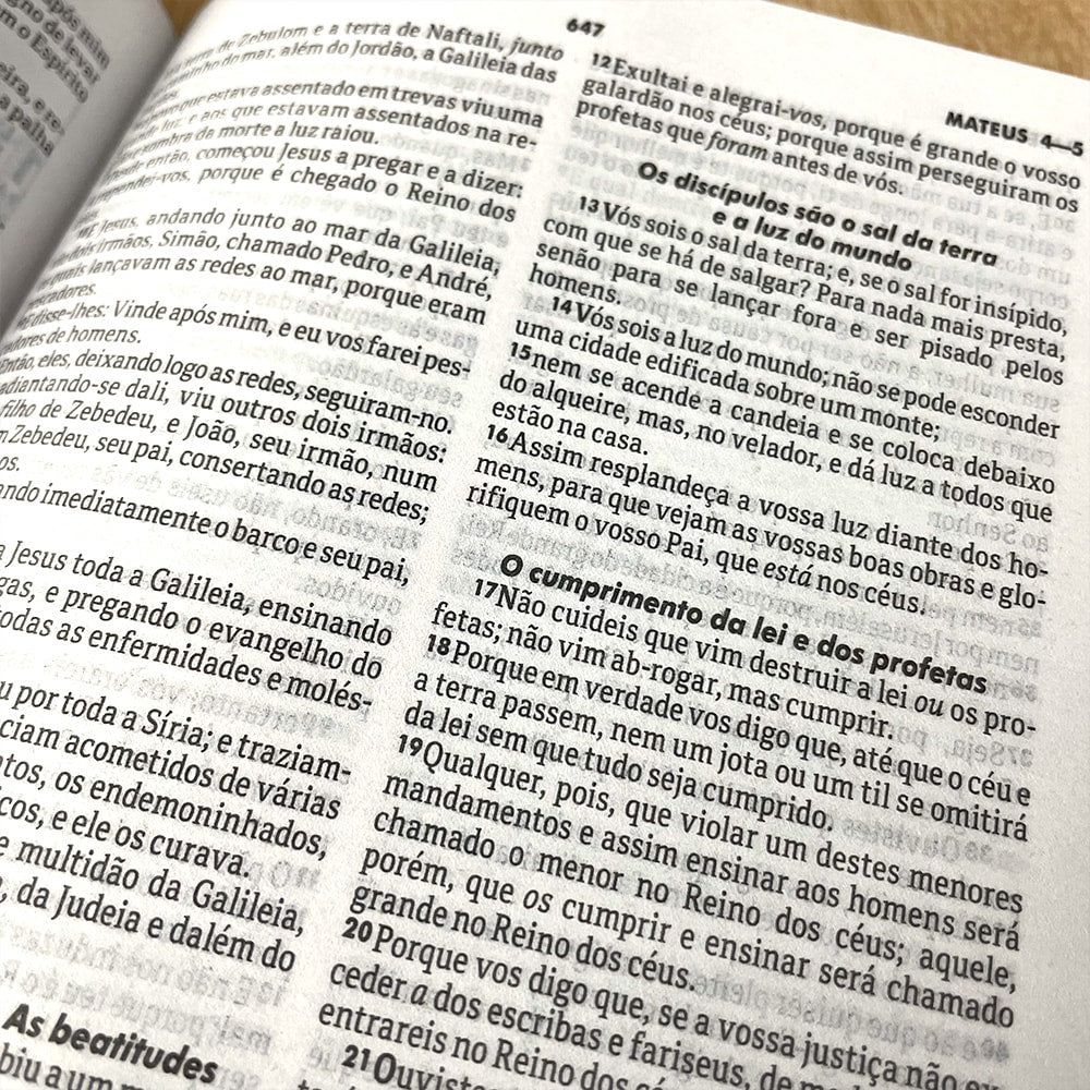 Bíblia Sagrada Cruz Mármore | ARC | Letra Normal | Capa Dura Evangelismo