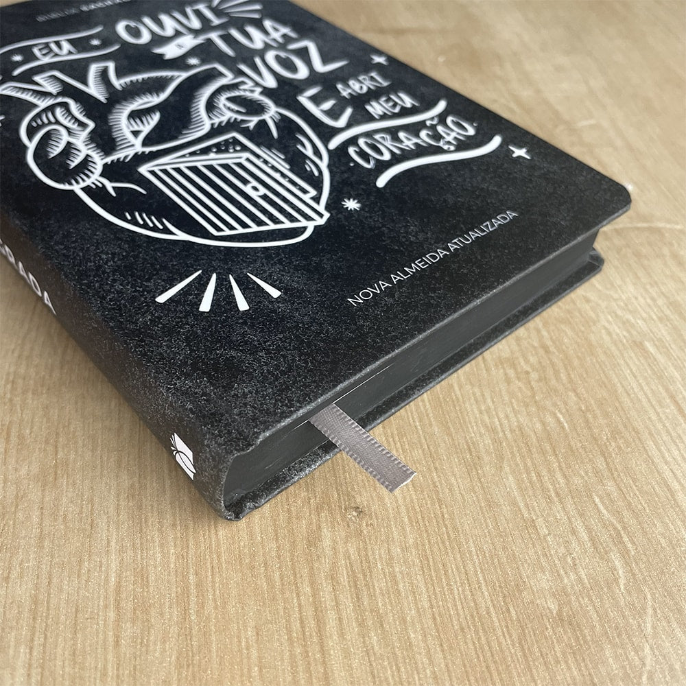 Bíblia Sagrada Lettering Abri meu Coração | NAA | Letra Normal | Capa Dura