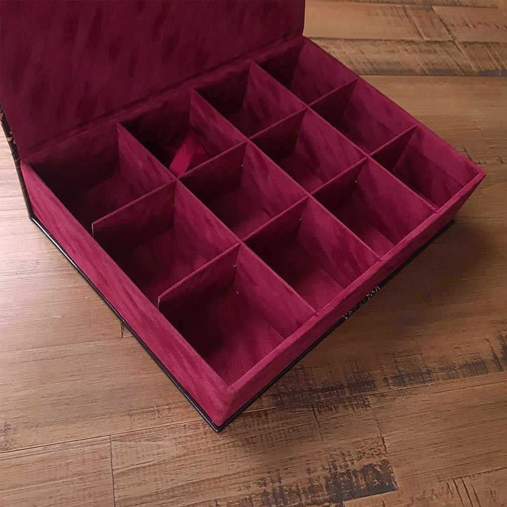 Bíblia de Estudos da Mulher | NVT | Letra Normal | Capa Luxo Preta