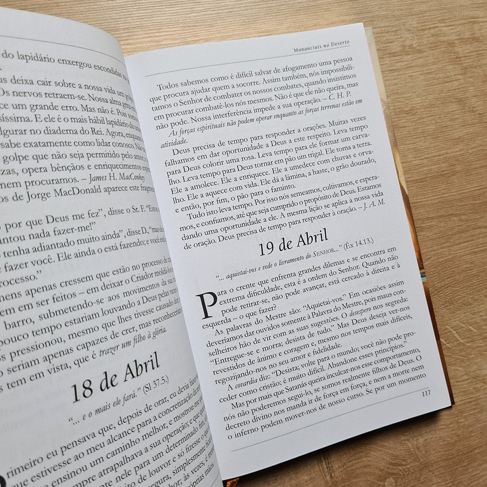 Devocional Mananciais no Deserto | Lettie Cowman | Capa Dura