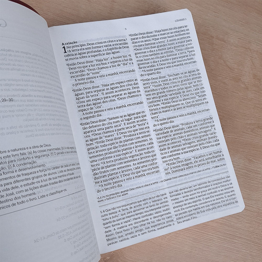 Bíblia de Estudos e Sermões de C. H. Spurgeon | NVT | Letra Normal | Capa Luxo Vinho