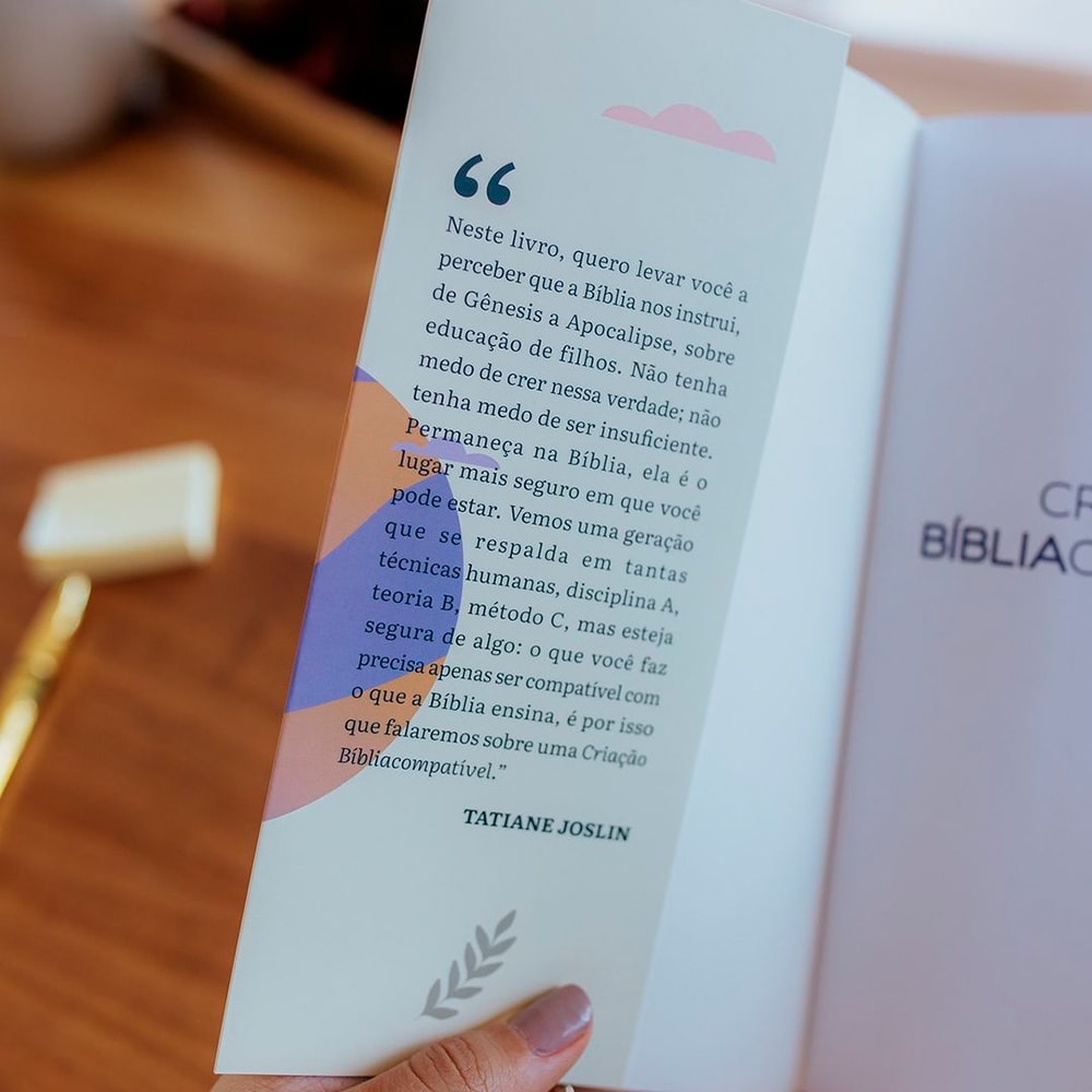 Criação Bíblia Compatível | Tatiene Joslin