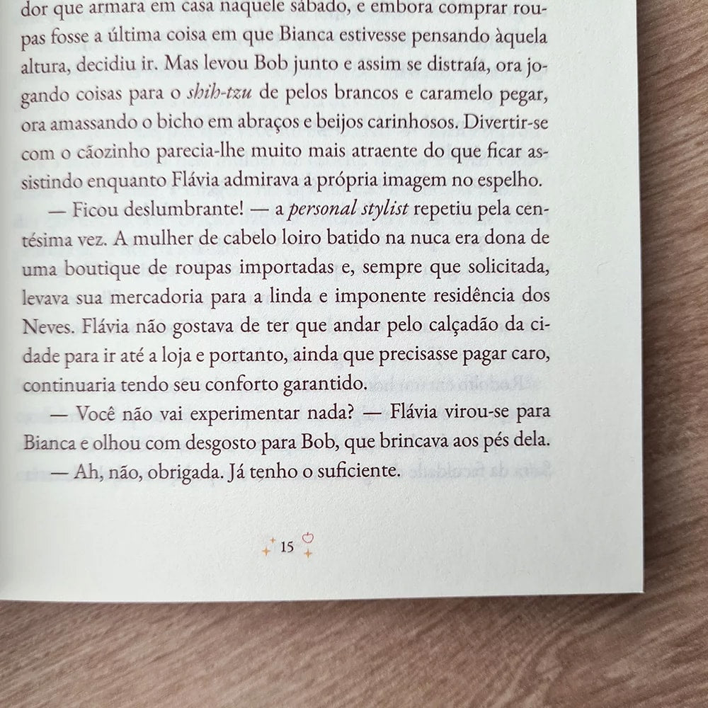 Kit Corajosas | Bíblia 365 + Livro Corajosas Os Contos Das Princesas Nada Encantadas