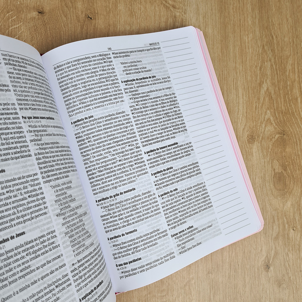 Bíblia Sagrada | NAA | Letra Grande | Capa Dura Cruz Rosa Com Espaço para Anotações