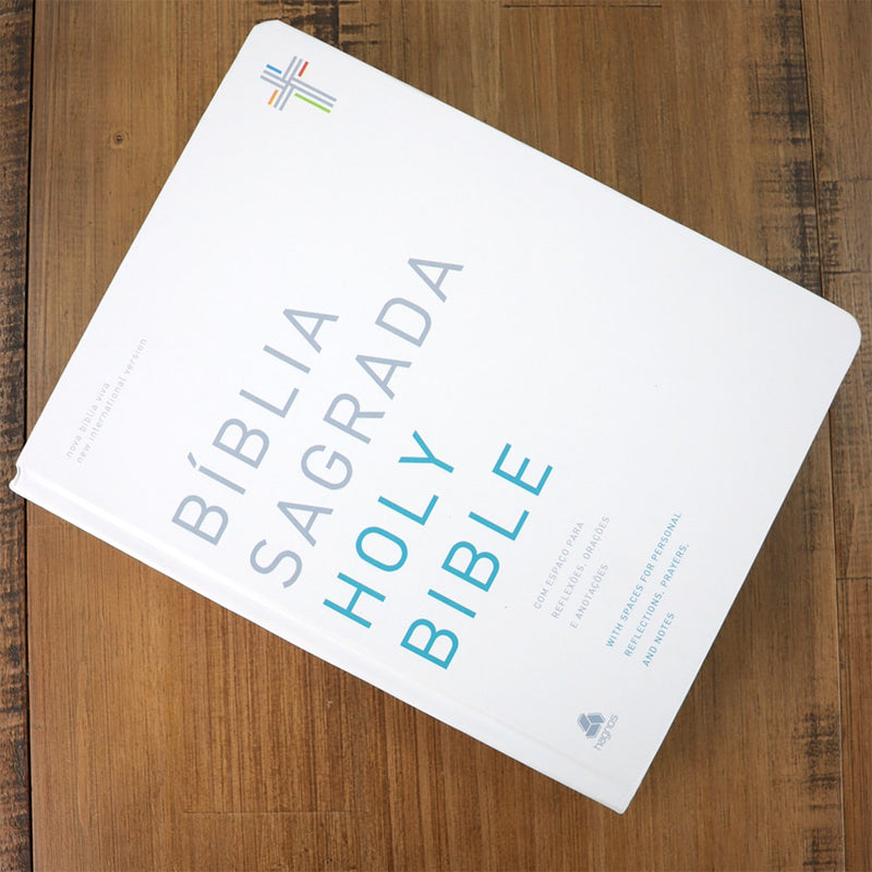 A Bíblia Sagrada Holy Biblie Peace | Bilíngue Português E Inglês | Nova Versão Internacional