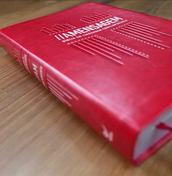 A Bíblia A Mensagem | Letra Gigante | Capa Luxo Vermelha 