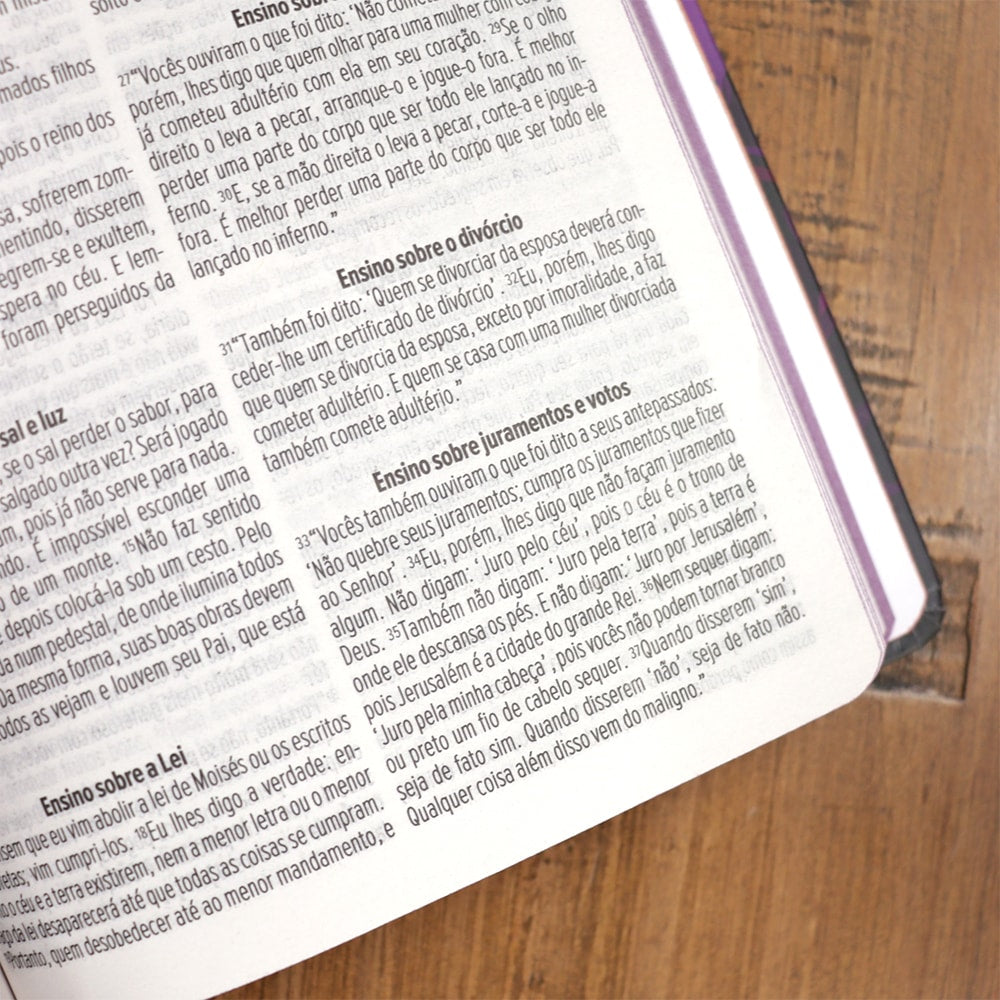 Bíblia Sagrada | Com Guia De Estudo Biblico J.O.I.A | NVT | Letra Normal | Capa Floral