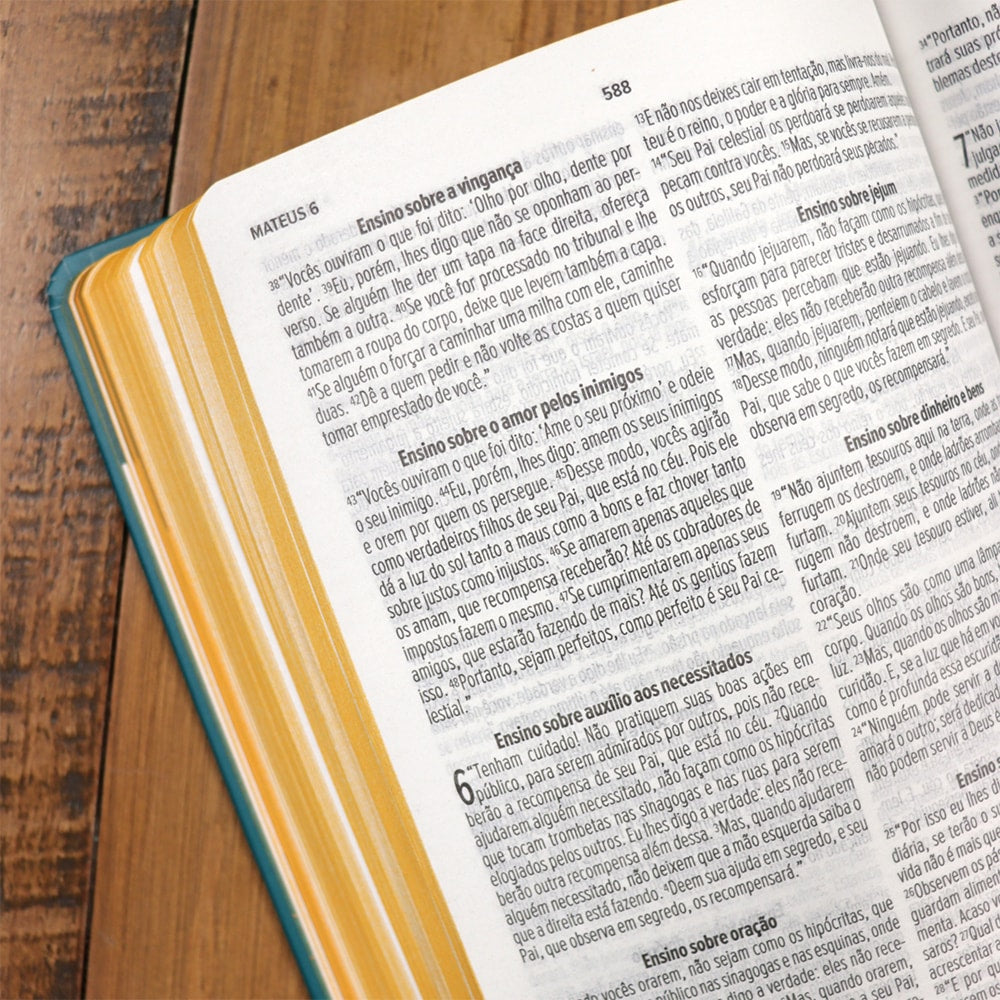 Bíblia Sagrada | Com Guia De Estudo Biblico J.O.I.A | NVT | Letra Normal | Capa Verde