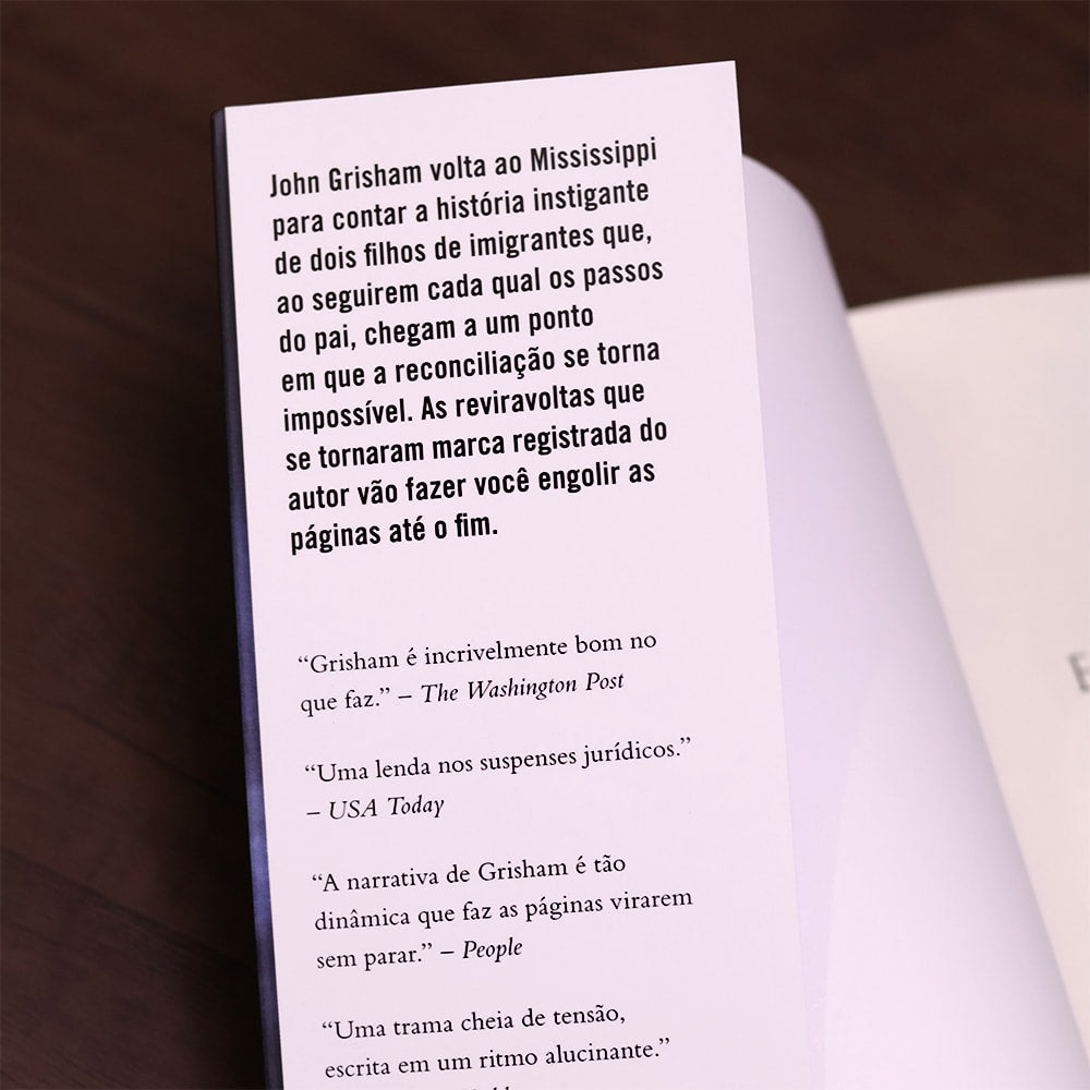 Em Lados Opostos | John Grisham