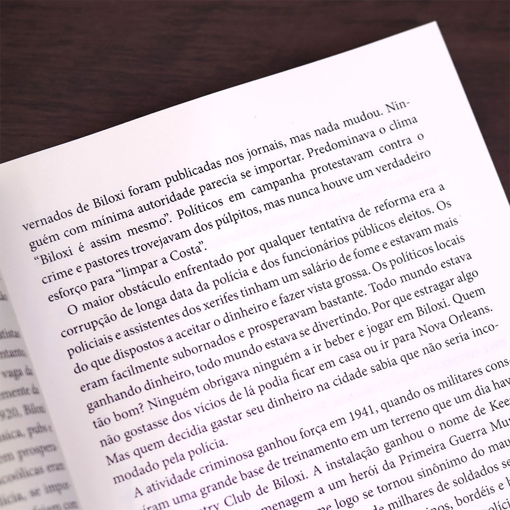 Em Lados Opostos | John Grisham