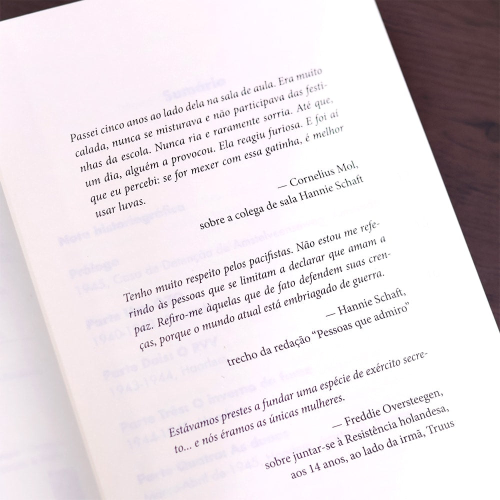 A Garota do Cabelo Vermelho | Buzzy Jackson