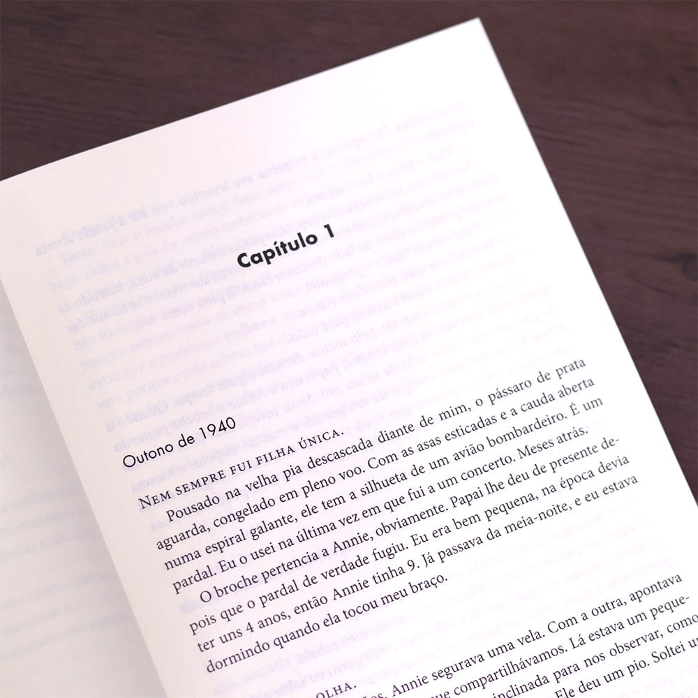 A Garota do Cabelo Vermelho | Buzzy Jackson