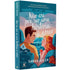 Livro Não Era pra Ser uma História de Amor de Sarah Adler, capa azul com ilustração de casal em carro. — Plenitude