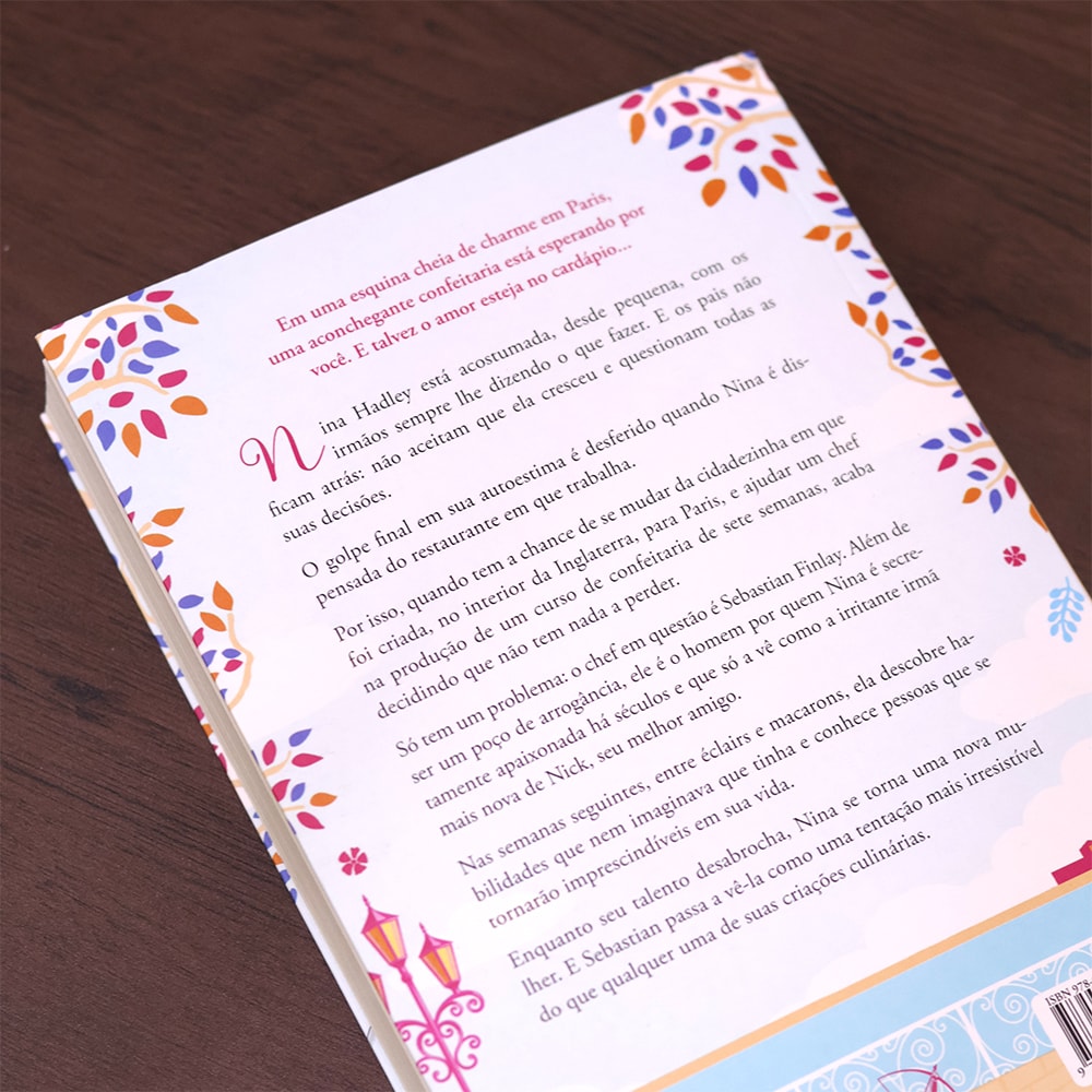 A Pequena Confeitaria de Paris | Julie Caplin