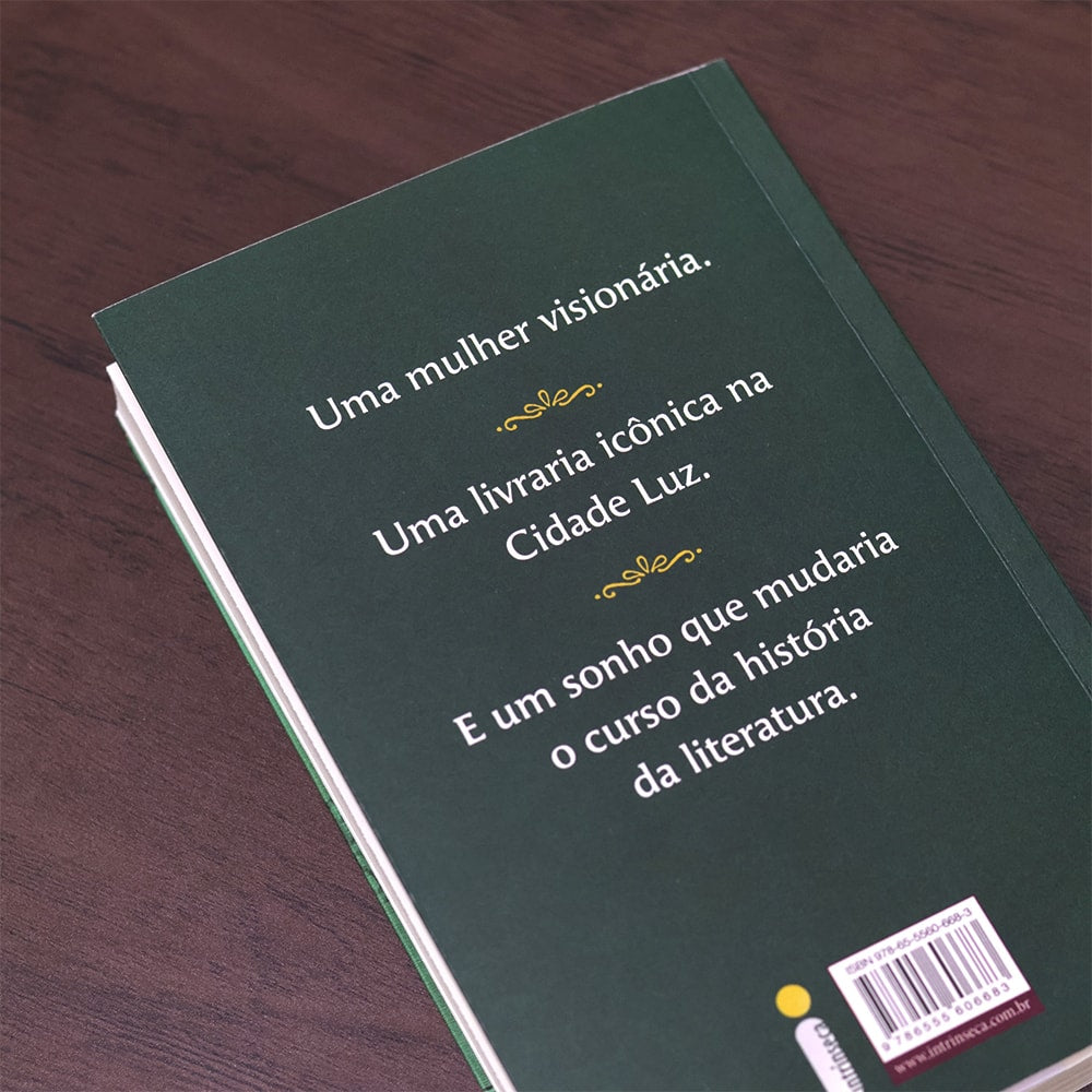 Livreira de Paris |  Kerri Maher