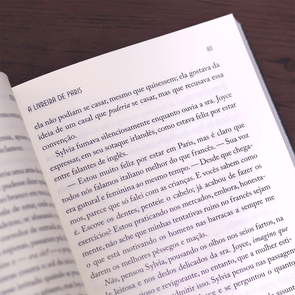 Livreira de Paris |  Kerri Maher