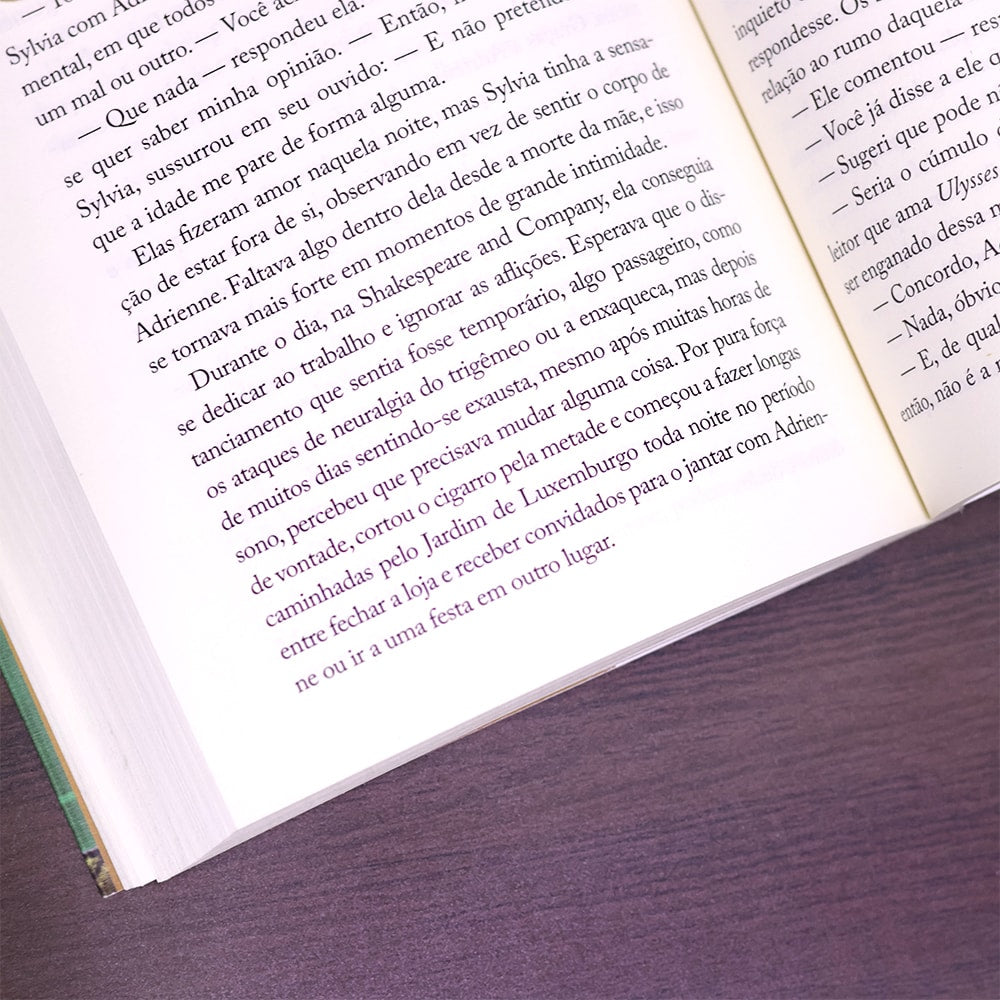 Livreira de Paris |  Kerri Maher