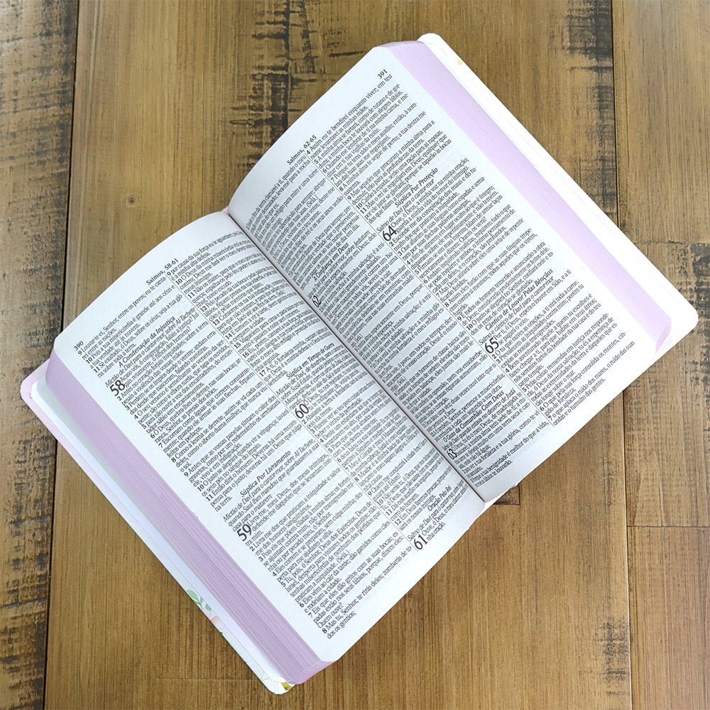 Bíblia Floral Rosa | ARC | Letra Gigante | Capa Dura | Harpa Avivada e Corinhos