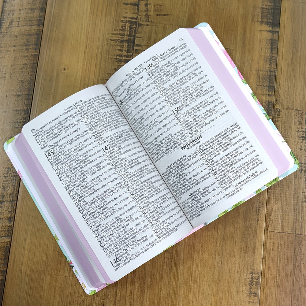 Bíblia Sagrada Jardim Pássaro | ARC | Letra Grande | Capa Dura | Harpa Avivada e Corinhos